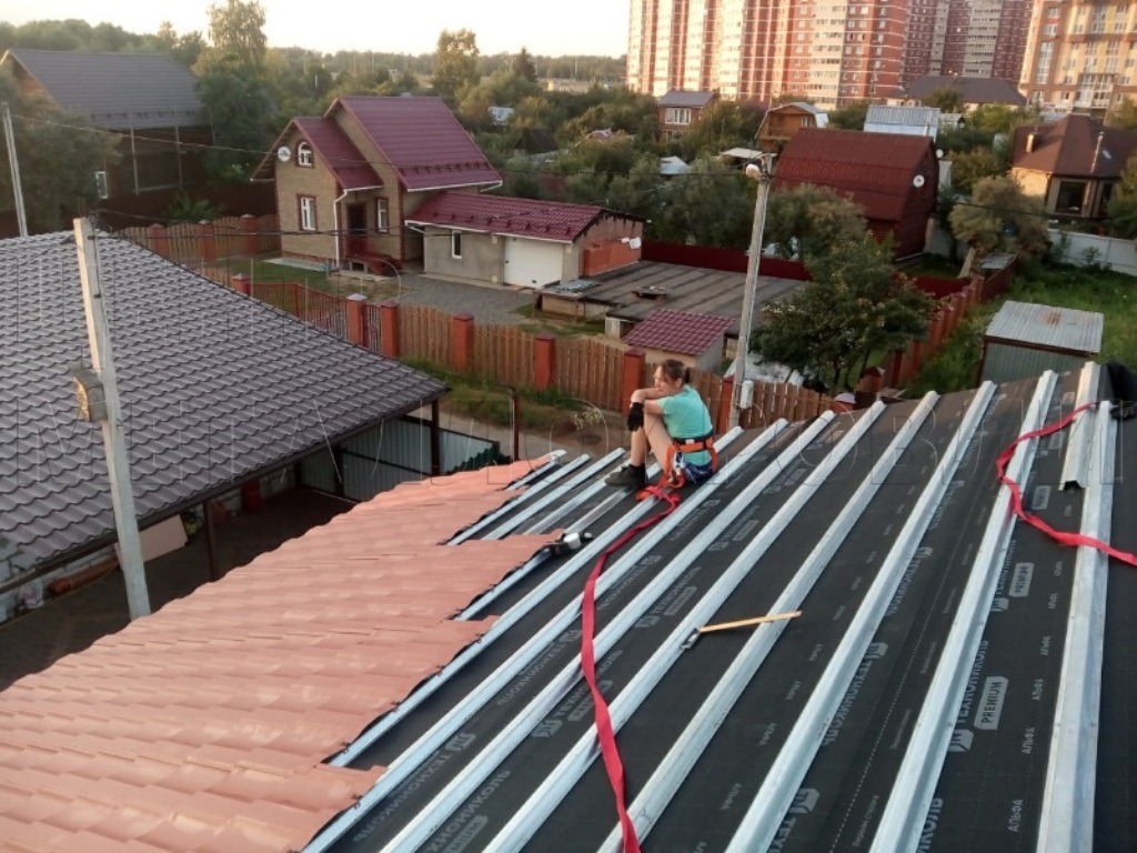 Металлочерепица Геркулес 8004 терракотовый Стальной Бархат от Центра Металлокровли в Хабаровске