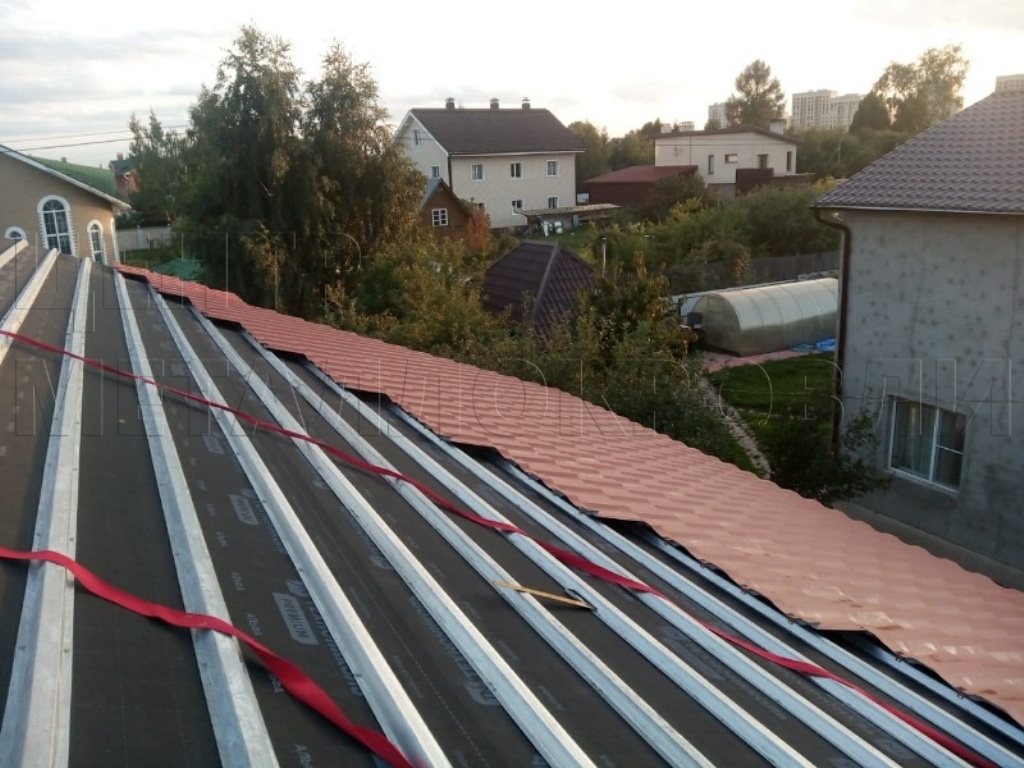 Металлочерепица Геркулес 8004 терракотовый Стальной Бархат от Центра Металлокровли в Хабаровске